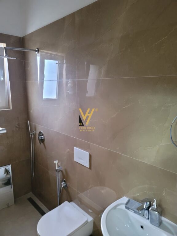 JEPET APARTAMENT 2+1+2 ME QIRA NE SAUK 80.000 LEKE
