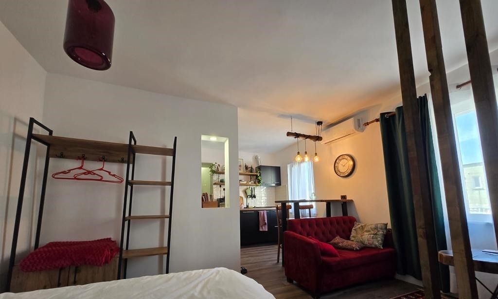 Monolocali in affitto a 21 Dhjetori - 42.000 ALL