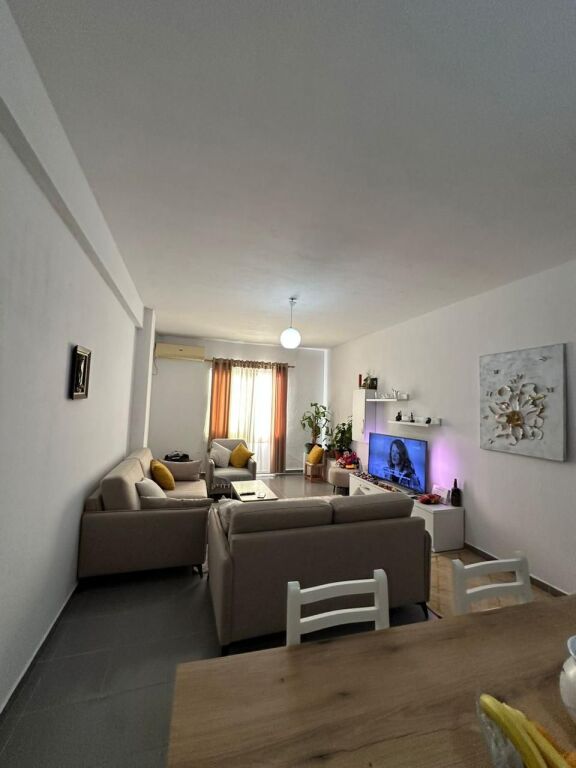 Vendesi Appartamento 2+1+2 - Yzberisht