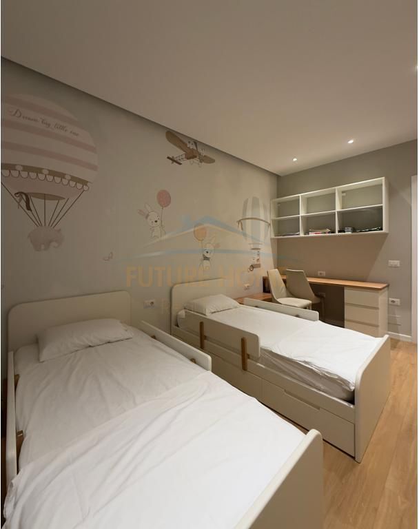 Vendita, Appartamento 2+1+2, Centro, Tirana