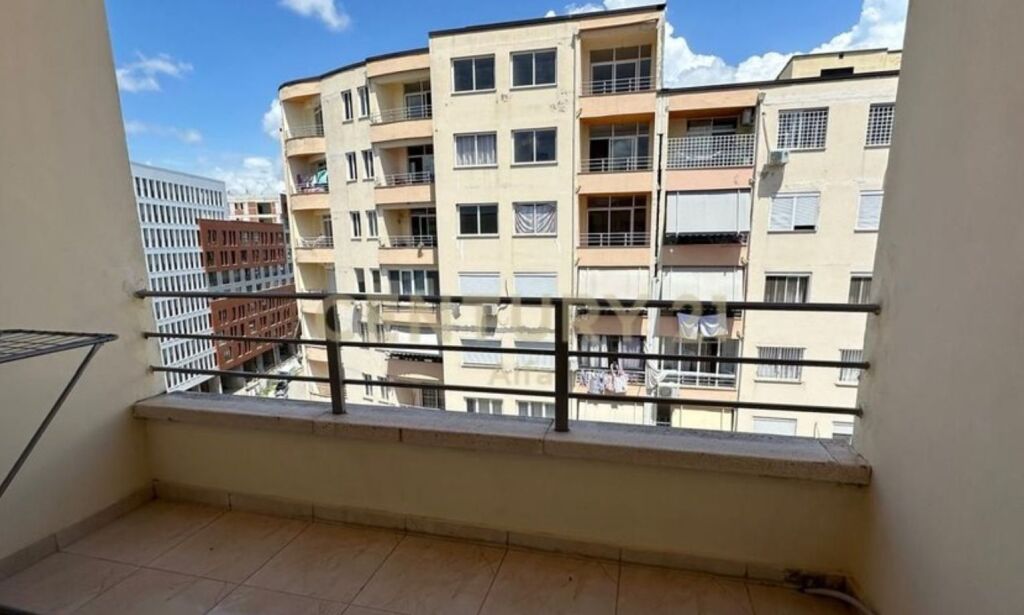 Jepet me qera apartament 2+1