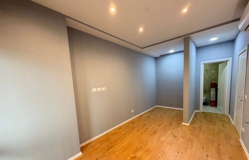 2+1 Apartment For Rent on Kavaja Street, Tirana - 1000€ | 110 m²