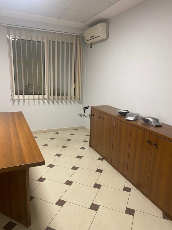 OFFICE FOR RENT 110 M2 BLLOKU 130,000 LEKE