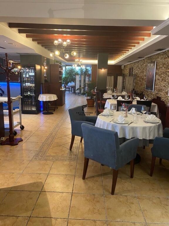 RESTAURANT FOR RENT 500 M2 BRRYLI 500,000 LEKE