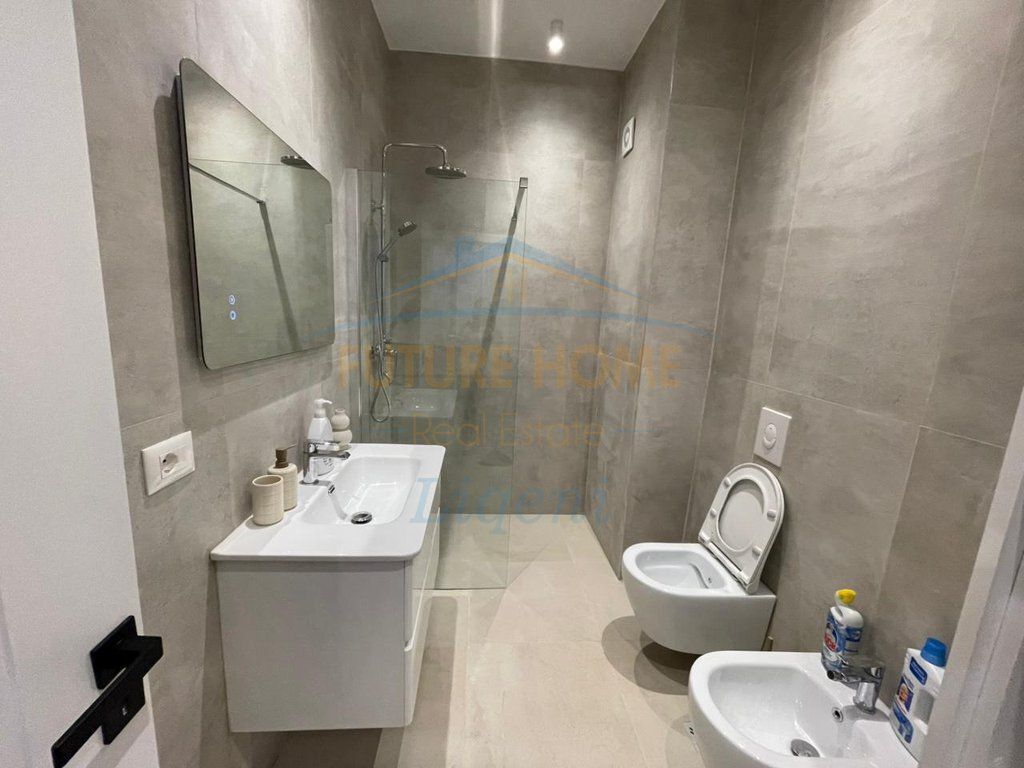 Affitto, Appartamento 2+1, Centro, Tirana.