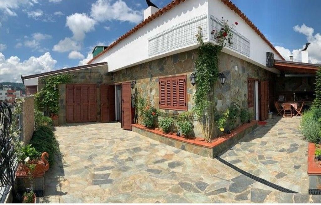 Penthouse for Rent in Yzberisht