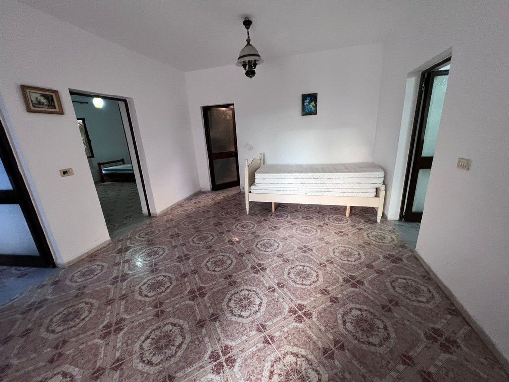 Qera, Apartament 2+1, Ish Parku i Autobuzave , Tirane.