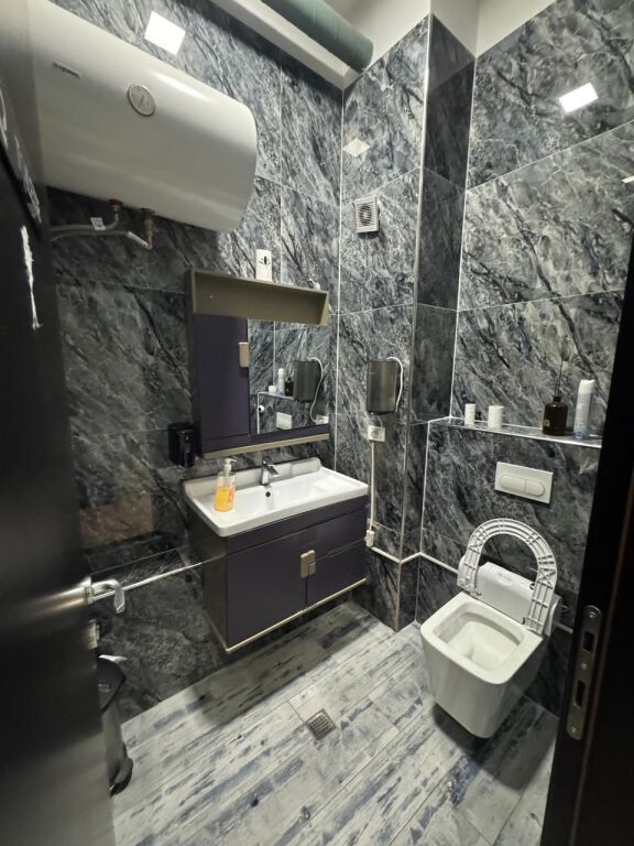 🏢 Ambient Biznesi Ekskluziv me Qira – Lokacion Strategjik