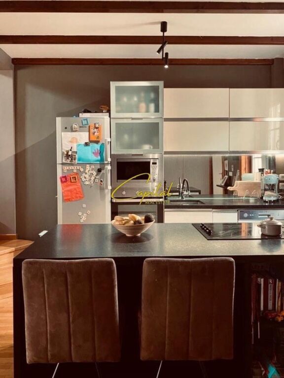 TRIPLEX APARTMENT FOR RENT 135 M2 BRIGADES BUILDING 1,100 EURO