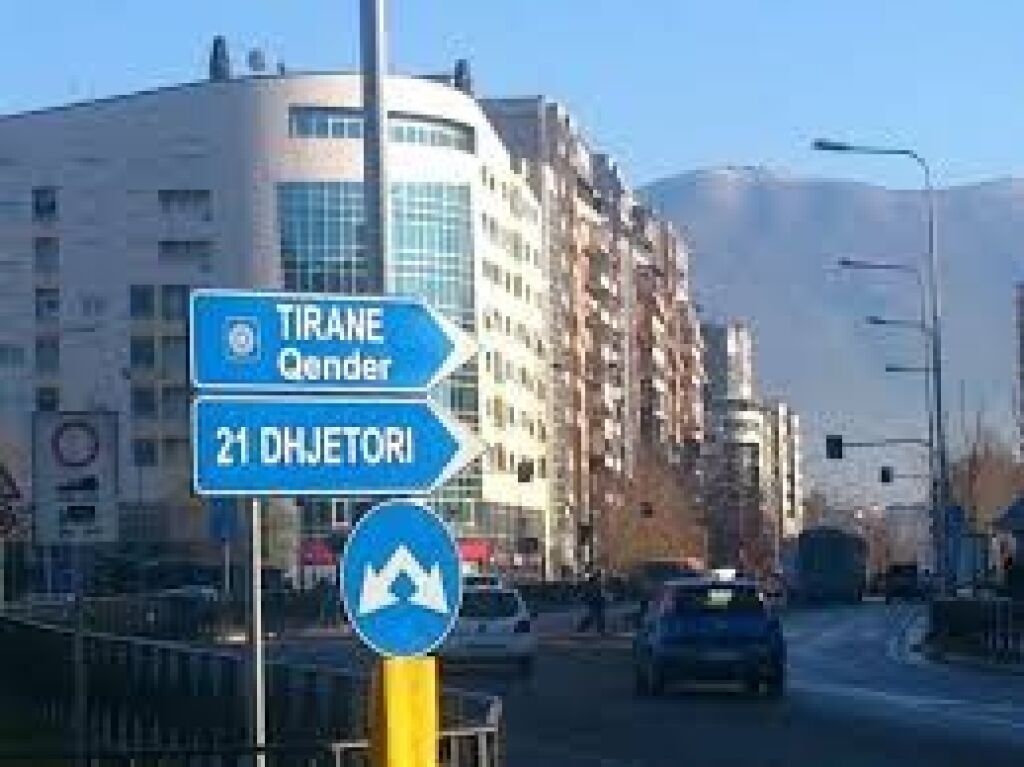 Shitet,  Ambient Biznesi, 21 Dhjetori
