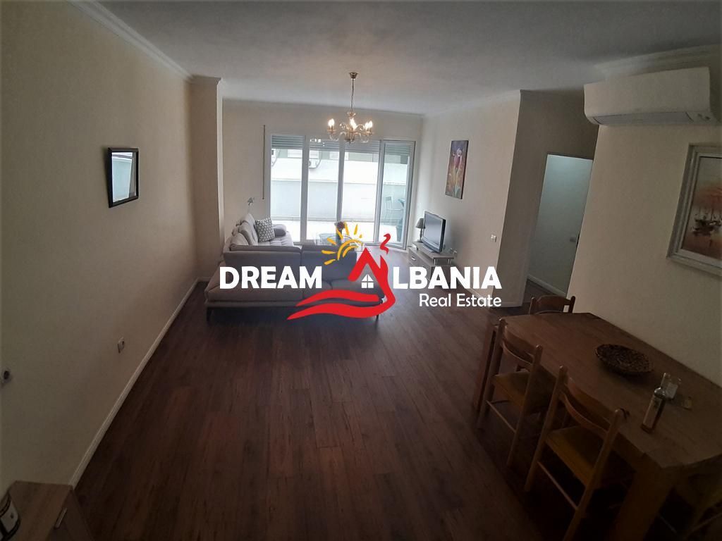 Apartament 2+1 me qera ne zonen e Zogut te Zi tek Ring Center ne Tirane (ID 4221911 )