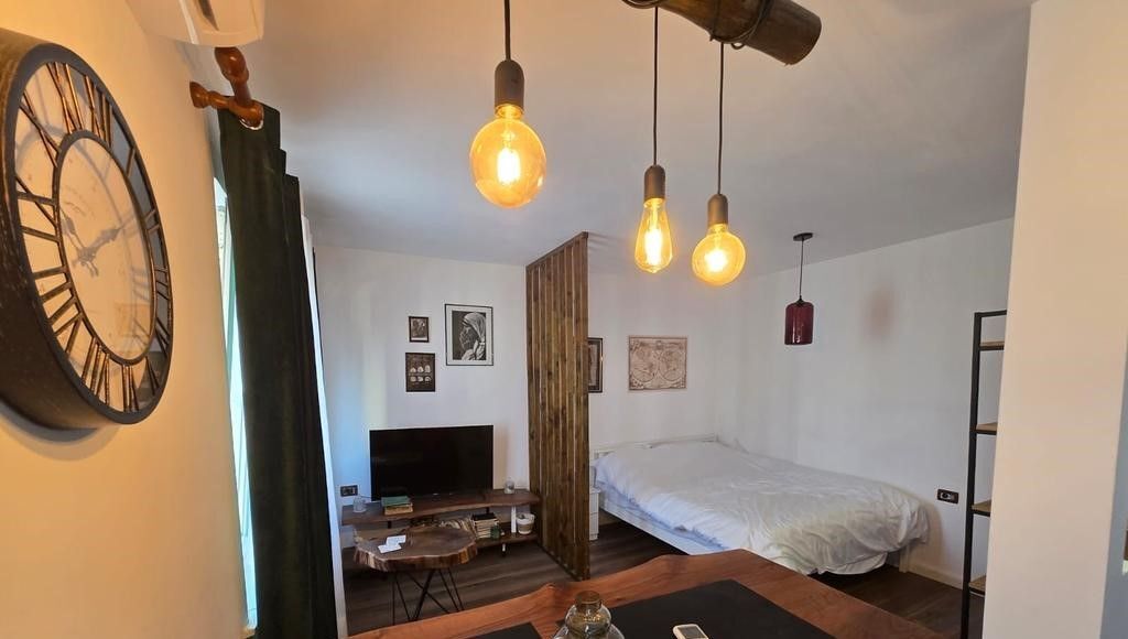 Monolocali in affitto a 21 Dhjetori - 42.000 ALL