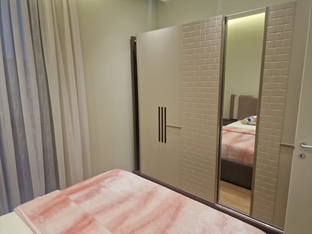 Kompleksi "Galeria Roma" Te Rruga e Kavajes prane Qendres,shitet apartament eskluziv 1+1