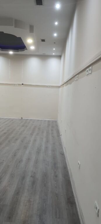 Shop for rent at 21 Dhjetori