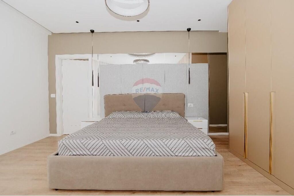 Apartment 2+1 - For Rent - Myslym Shyri, Tirana
