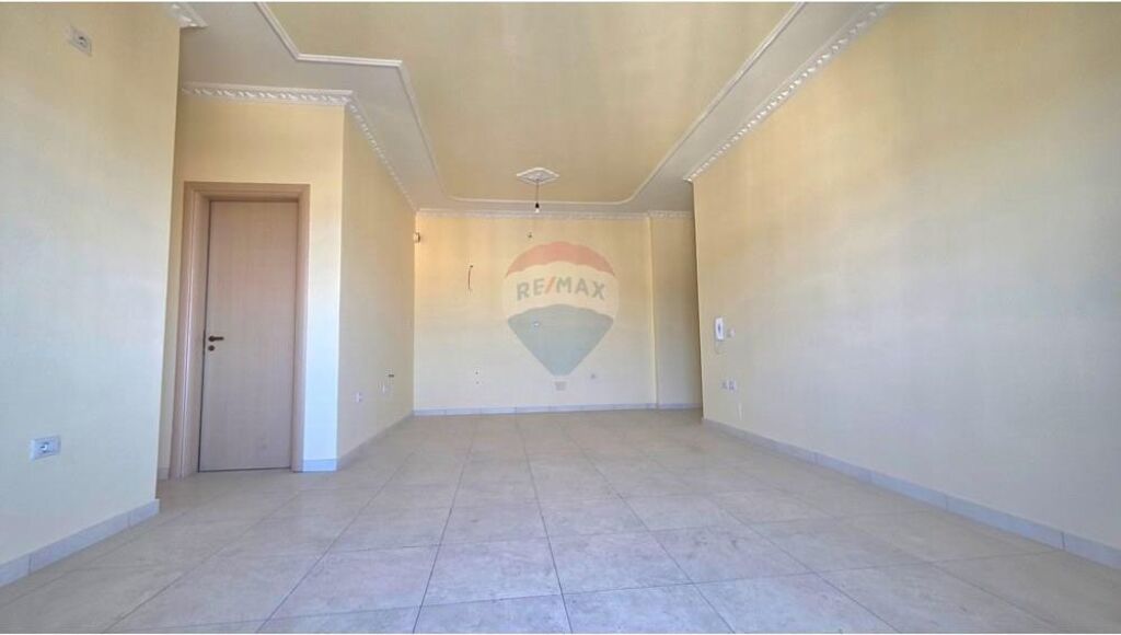 🏡 Appartamento 2+1 in Vendita – Via Gjergj Kastrioti (Transballkanike), Vlorë