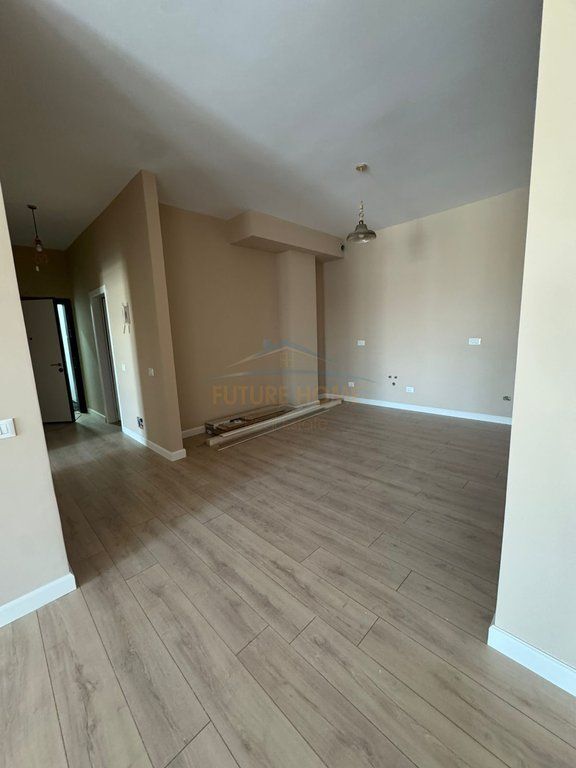 In vendita, Appartamento 1+1, Sauk, Tirana Porta e Re, Tirana.