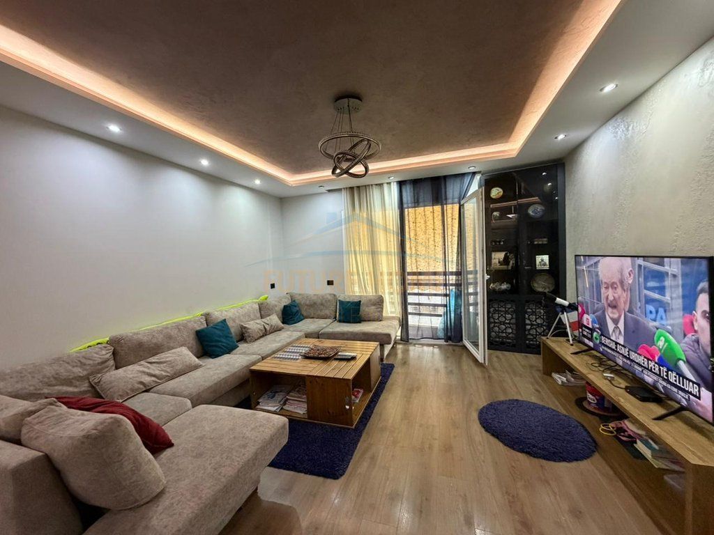Appartamento 2+1 in vendita, Niku Construction, Komuna e Parisit