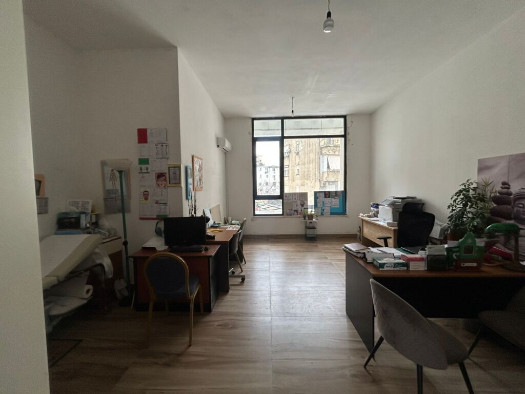 🏢 LOCALE COMMERCIALE IN AFFITTO  VIA MINE PEZA.