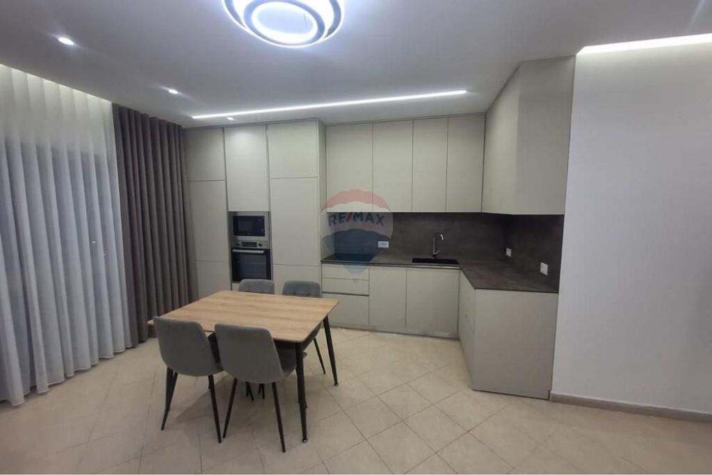 Apartment 2+1 for rent in Astir