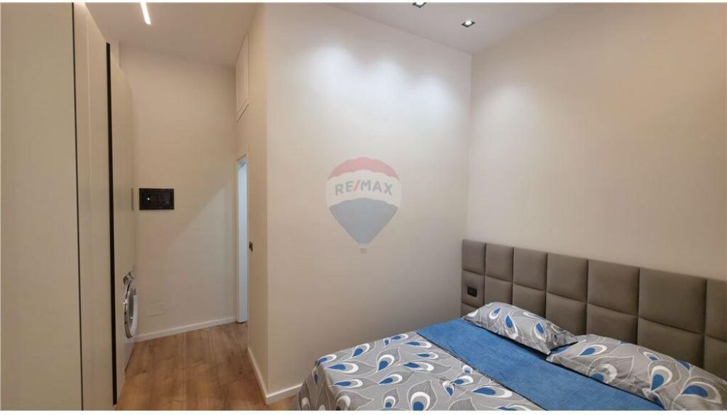 Apartament 1+1 ne shitje vije e pare Lungo Mare, Vlore