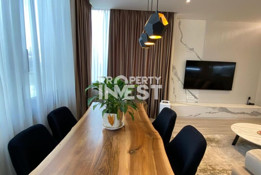 Jepet me qira apartament luksoz 2+1 tek Liqeni Thate, Kopshti Zoologjik, prane Tiku dhe Mato