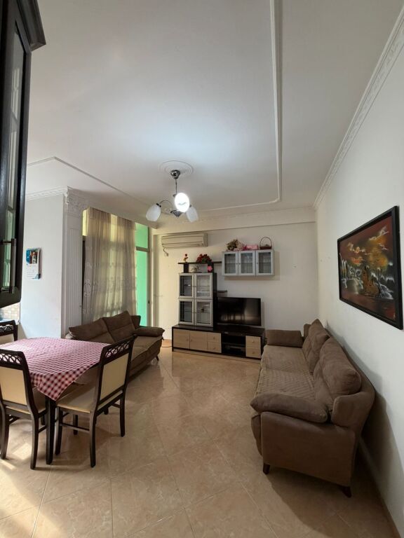Affitto: Appartamento 2+1  3° piano  📍Astir, palazzo Nela 5  Prezzo: 50.000 leke