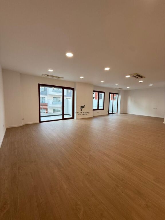 UFFICIO IN AFFITTO 180 M2 DELIORGJI 250.000 LEKE