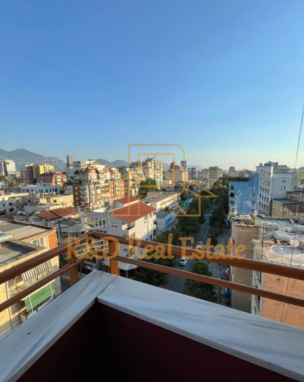 Jepet me qira apartament 2+1 Petro Nini