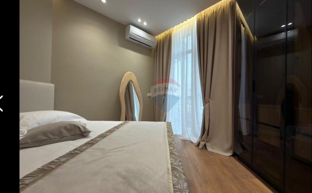 Apartment for sale 1+1 at Skenderbej Square