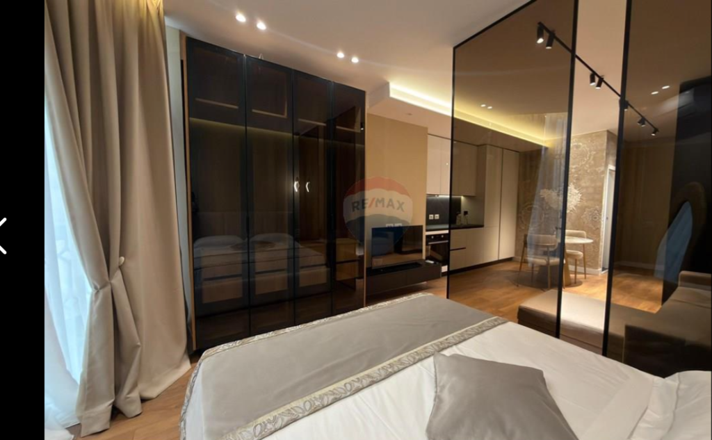 Apartment for sale 1+1 at Skenderbej Square