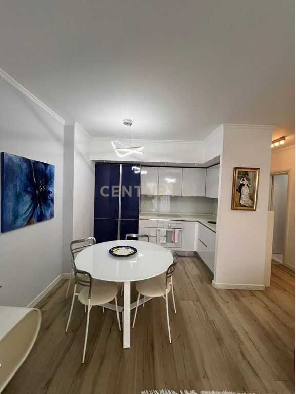 Apartament 2+1+2 për Qira në Brryl , Totalisht i Mobiluar