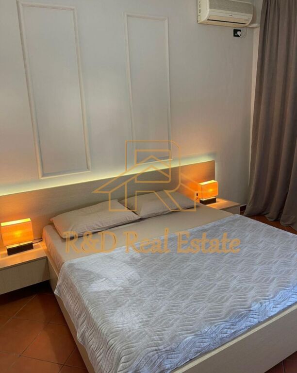 Jepet me qira apartament 2+1 Petro Nini