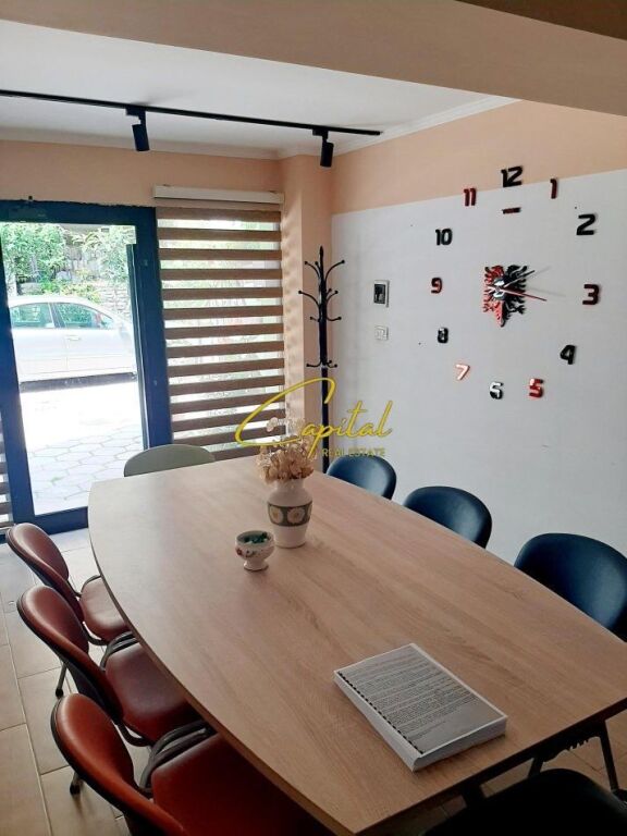 SHITET AMBIENT BIZNESI 41 M2 MYSLYM SHYRI 105.000 EURO