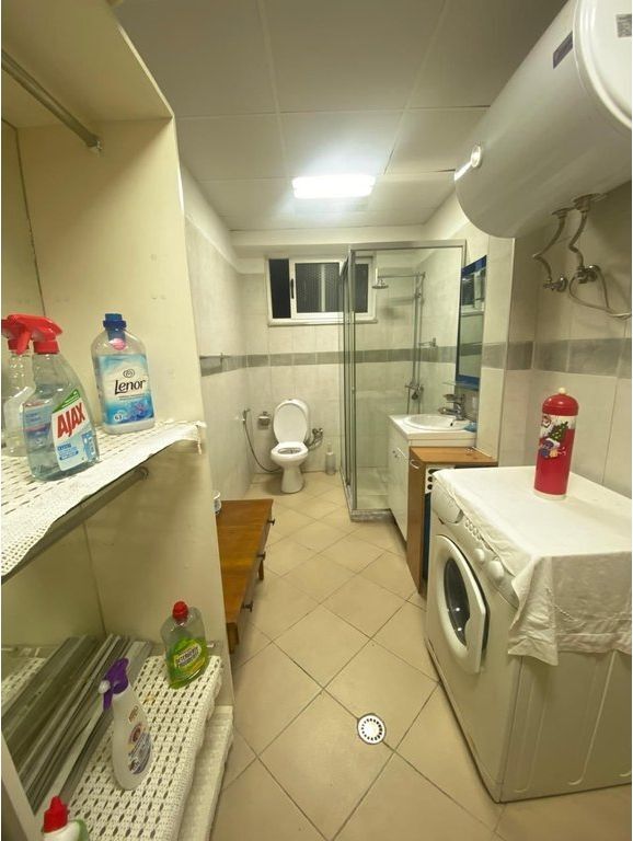 JEPET ME QIRA APARTAMENT 3+1+2 TEK RRUGA SAMI FRASHERI