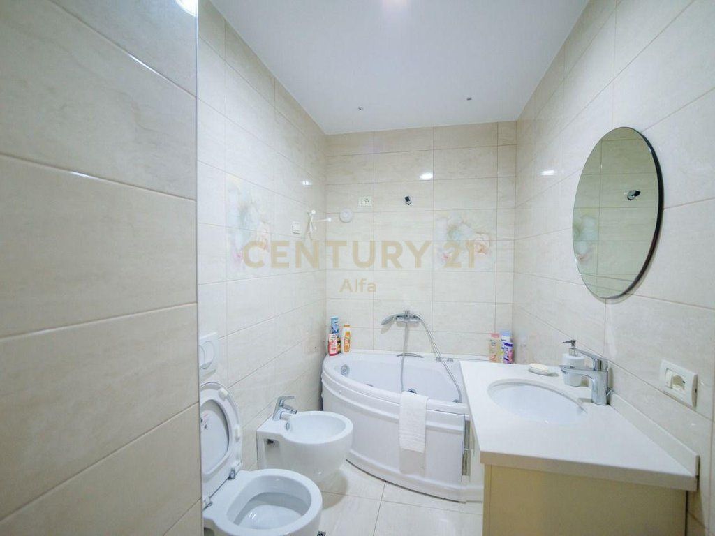 Apartament 2+1+2 për Qira në Brryl , Totalisht i Mobiluar
