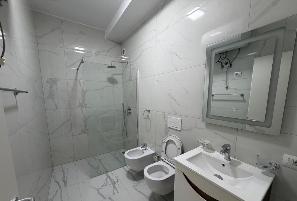 Apartament Modern 2+1+2 për Qira – Godina Siri 2, Rruga Siri Kodra