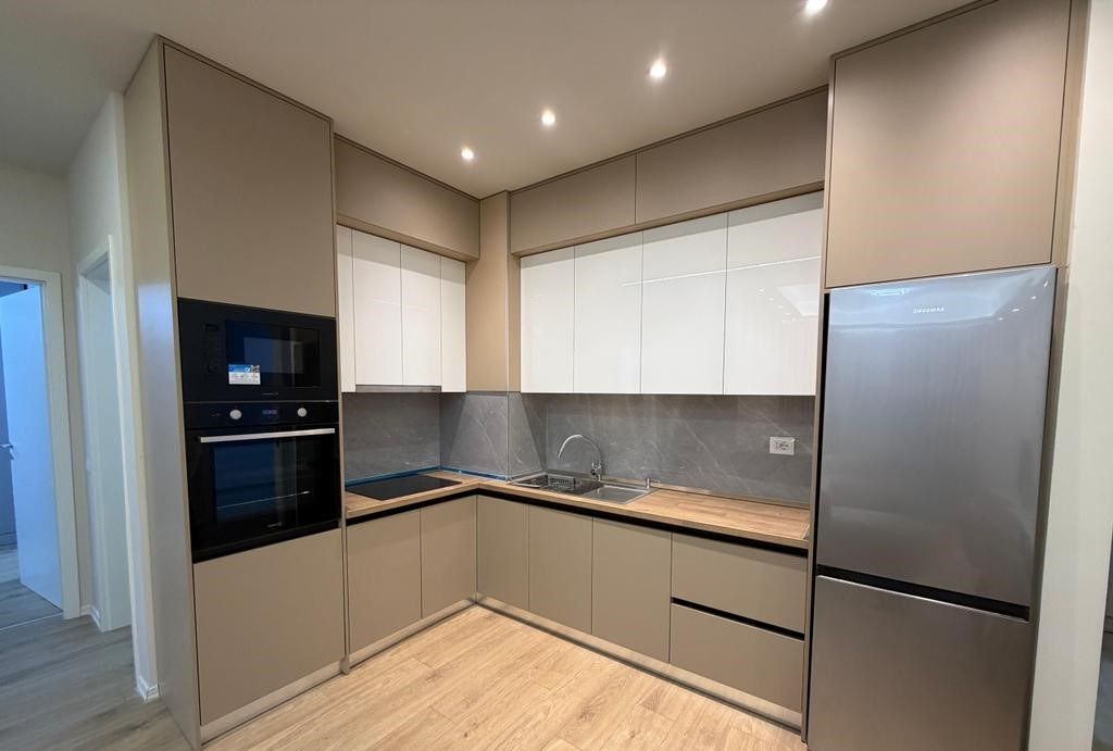 Apartament Modern 2+1+2 për Qira – Godina Siri 2, Rruga Siri Kodra