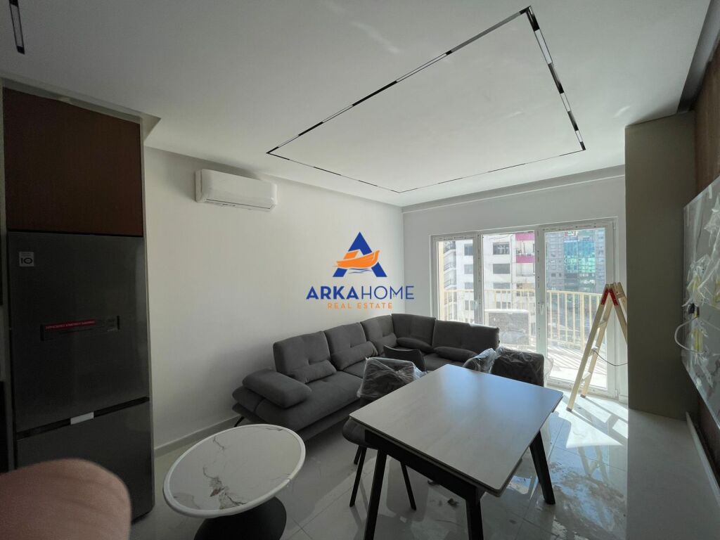 APPARTAMENTO IN AFFITTO 1+1+BALCONE "ZOGU I ZI" 1000 EURO