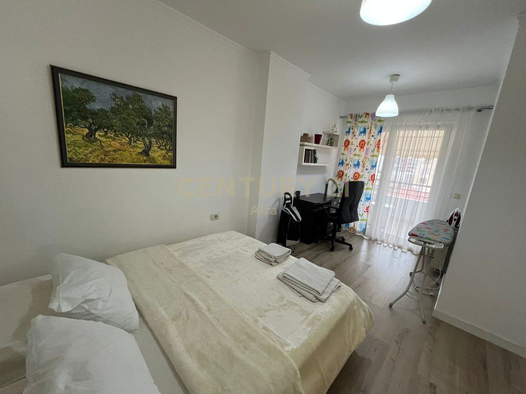 Apartament 2+1+2 për Qira në Brryl , Totalisht i Mobiluar