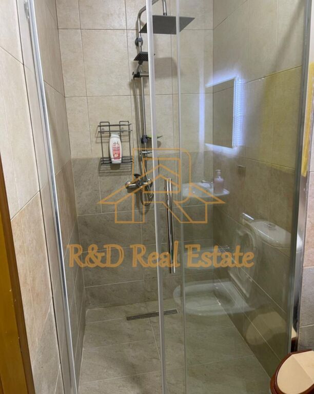 Jepet me qira apartament 2+1 Petro Nini