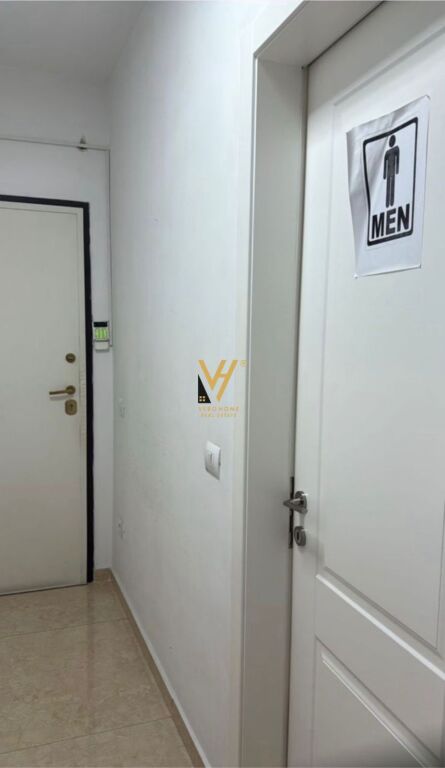 OFFICE 105 M2 FOR RENT IN THE MARKET CAM 1,400 EURO