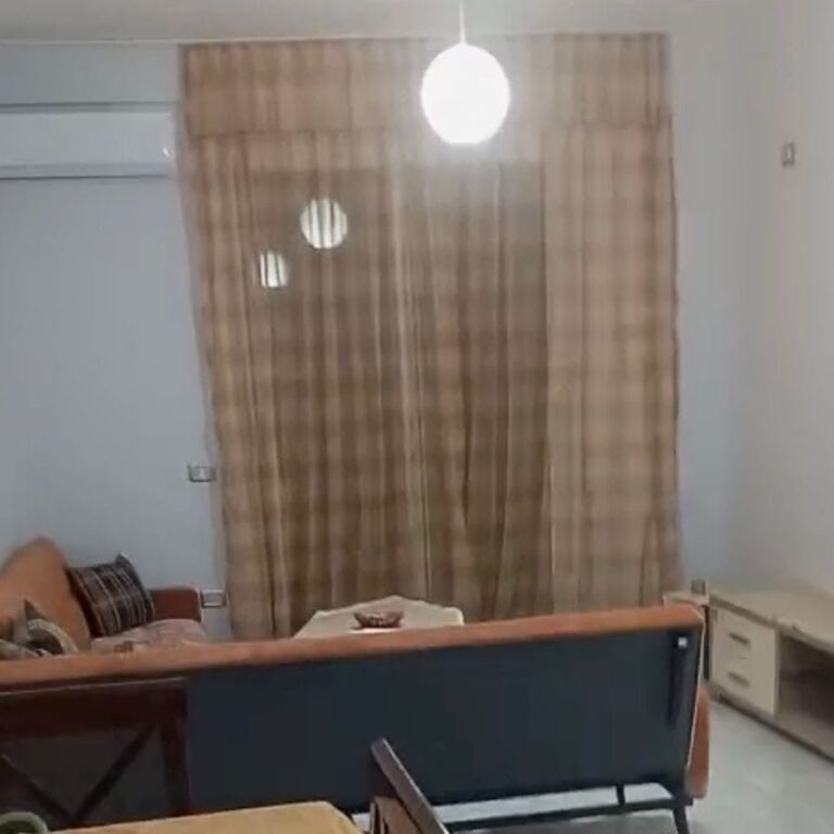 Apartament 3+1 me qera tek Restorant Fresku