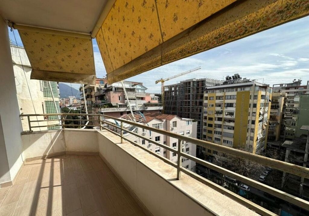 Apartment 2+1+2 For Rent In Bllok!