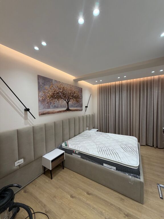 Apartament 2+1 tek rezidenca "Golden Gower" ne rrugen "Mine Peza"