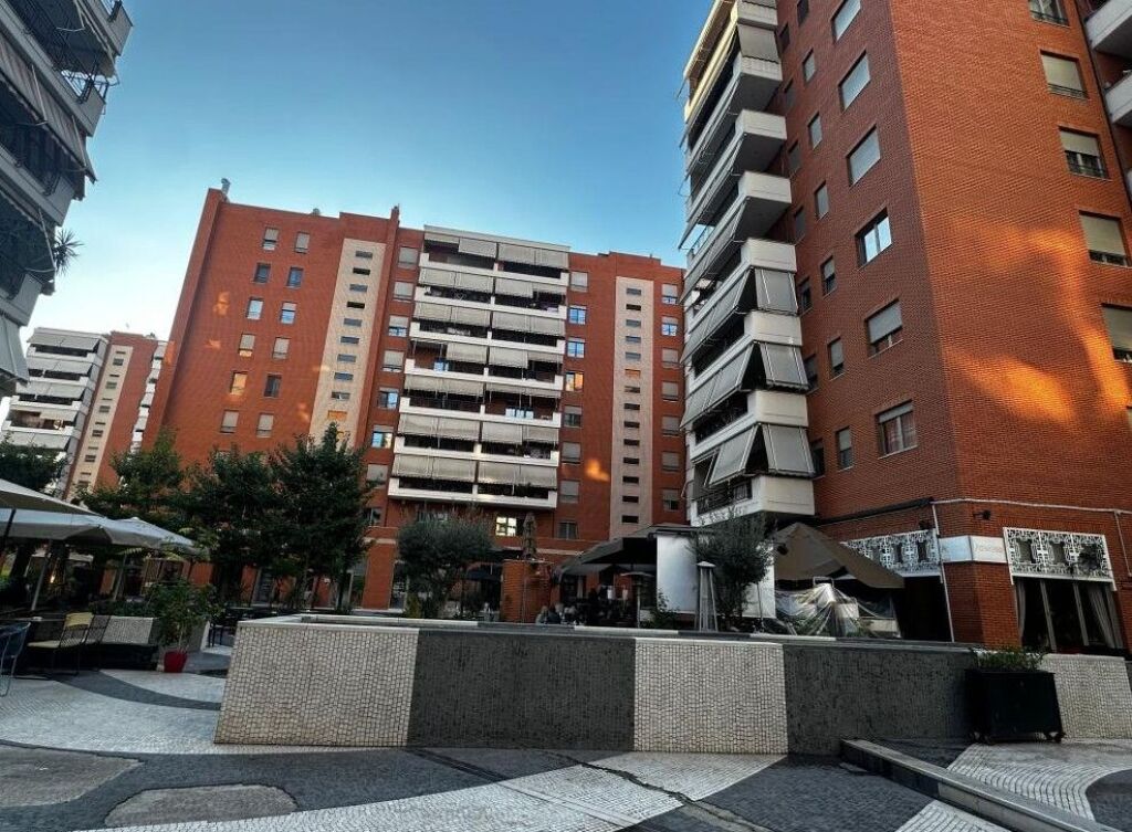 ☄️Shitet Apartament 3+1 te kompleksi Delijorgji!