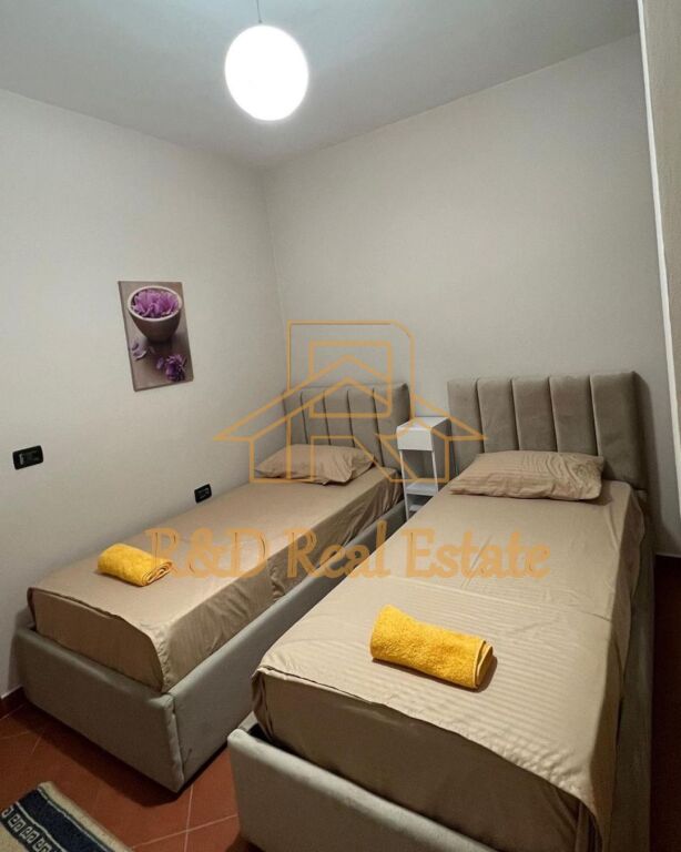 Jepet me qira apartament 2+1 Petro Nini