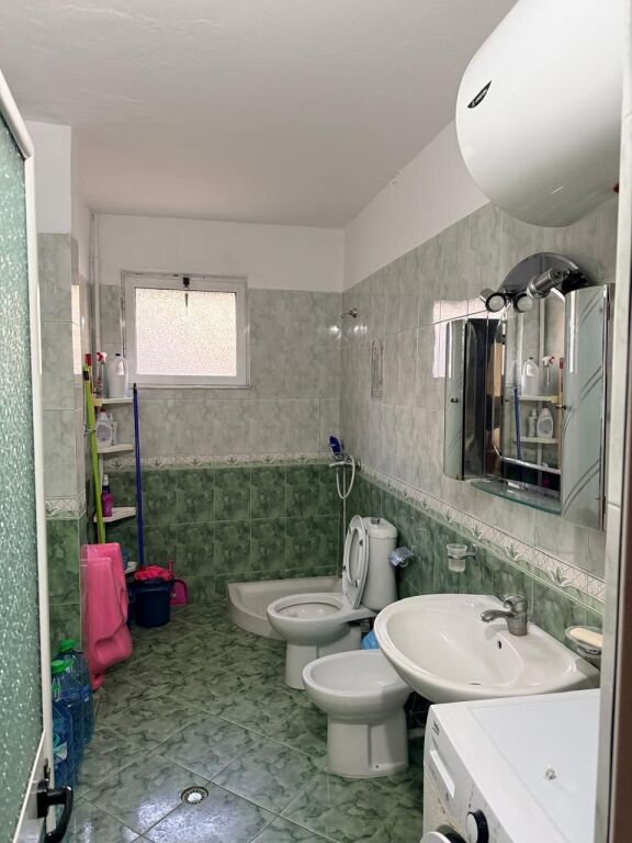 APARTAMENT 2+1 PER QIRA , ISH PARKU!
