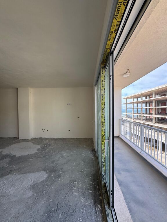 Appartamento 2+1+2 in vendita a Durrës, zona Currila 🌊