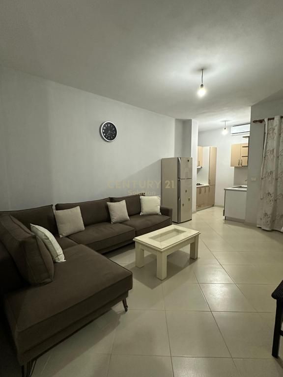 JAPIM ME QIRA APARTAMENT 1+1 NE SELITE